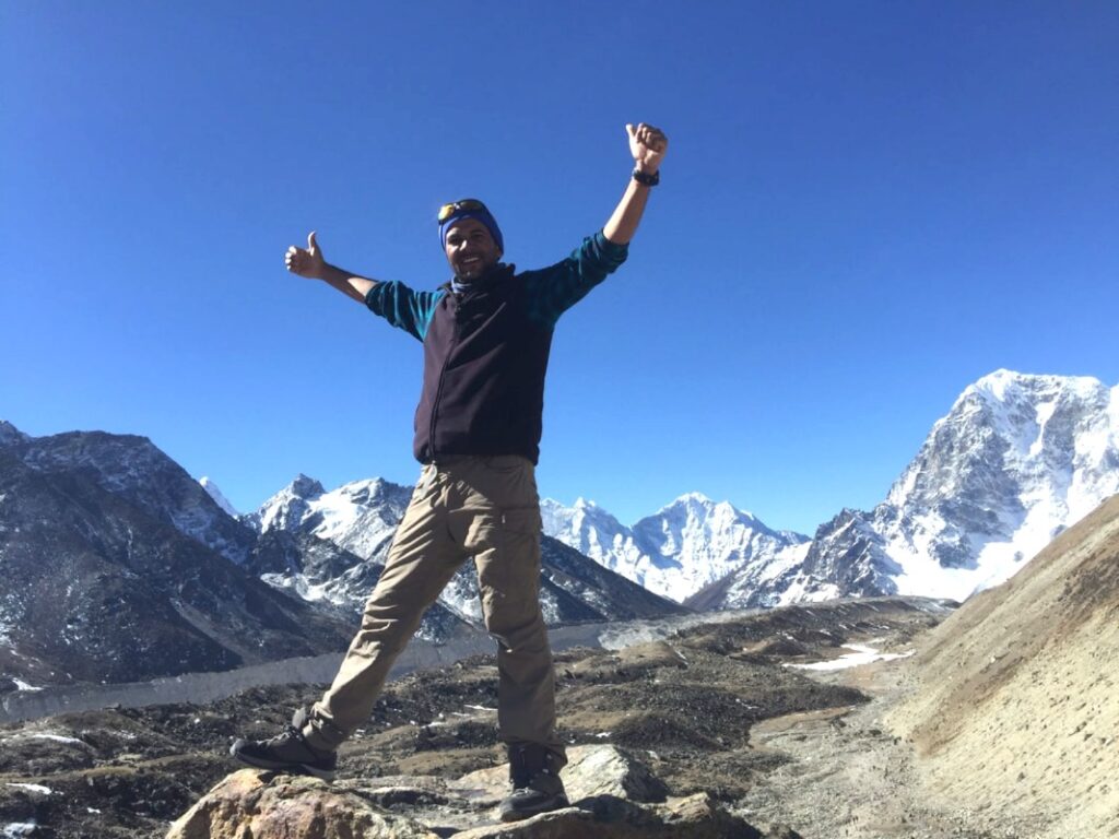 EBC, Chola Pass, Gokyo and Renjo La Pass Trek Big Sky Treks EBC, Chola Pass, Gokyo and Renjo La Pass Trek